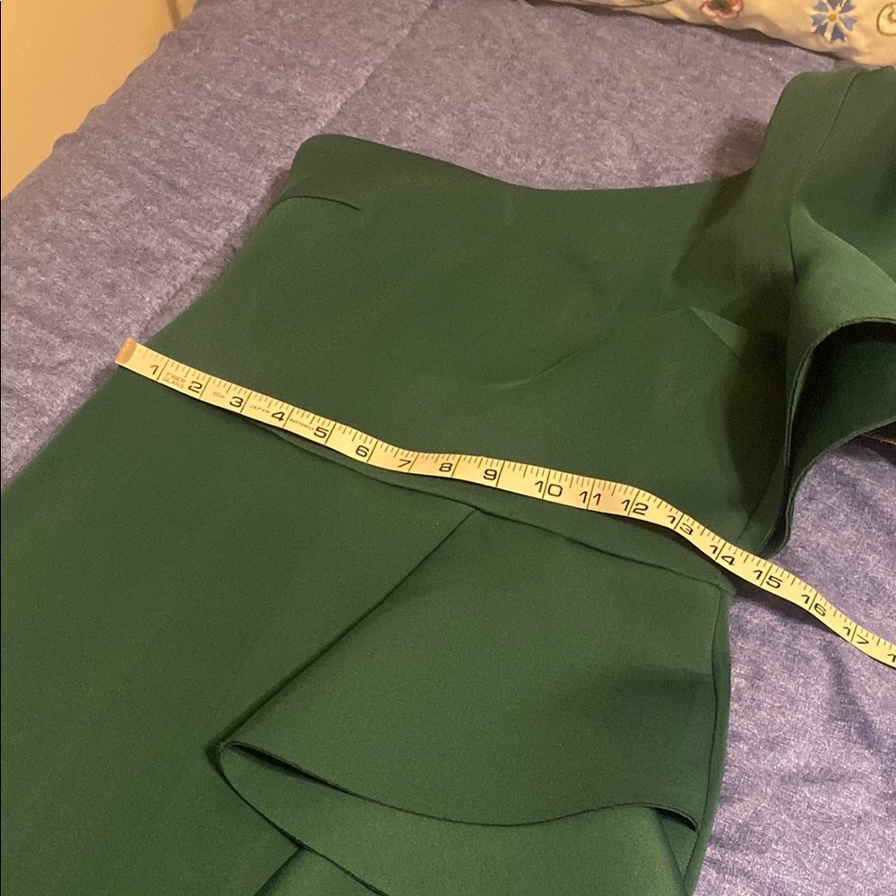 Emerald Green One-Shoulder Ruffled Cocktail Dress - Picture 6 of 9